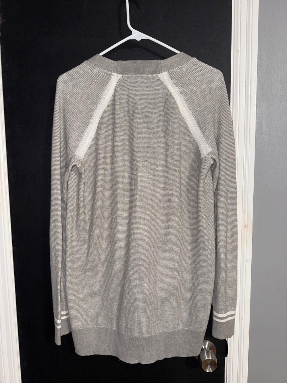 ATM Gray & White Waffle Knit Raglan Sleeve Button-Down Schoolboy Cardigan Size M - Picture 3 of 6